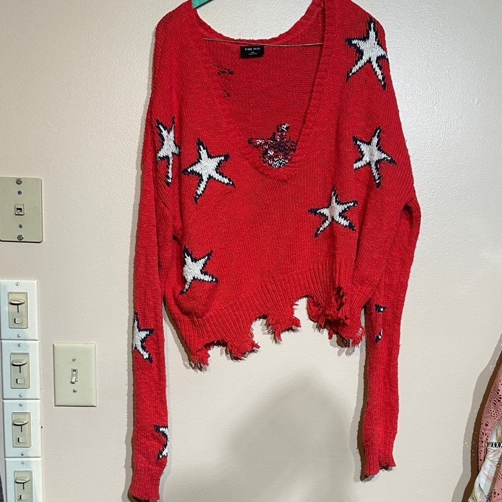 Red Star Patterned Women's Sweater